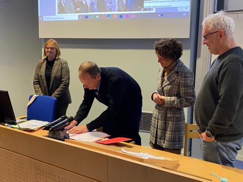 Contrat pole7