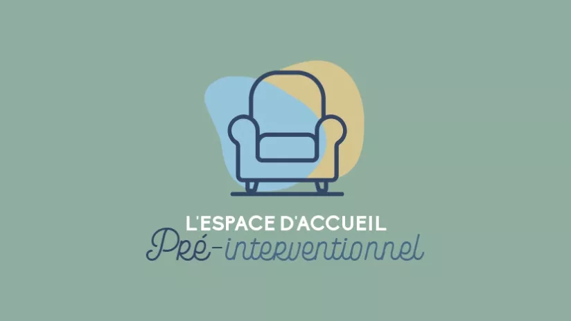 Visuel d'illustration de l'espace d'accueil pré-interventionnel avec un fauteuil et des couleurs apaisantes