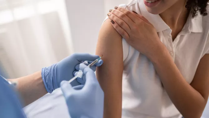 Vaccination d'une patiente