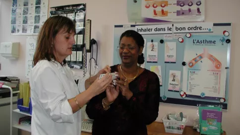 Via un suivi éducatif d’un an, permettre de mesurer la proportion de patients atteints de bronchopathie chronique obstructive qui arrivent à maintenir leurs projets à l’issue d’un programme de réadaptation respiratoire.