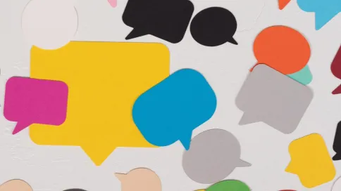 Post-its en forme de bulle de BD